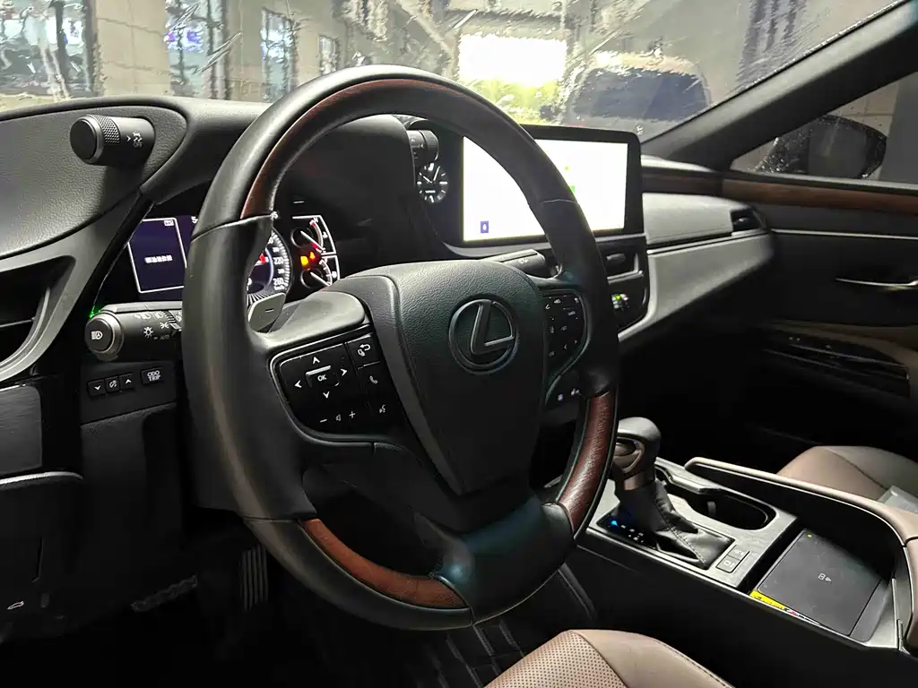 Lexus Lexus ES 2022 200 Luxury Edition 2023 - thumbnail 5