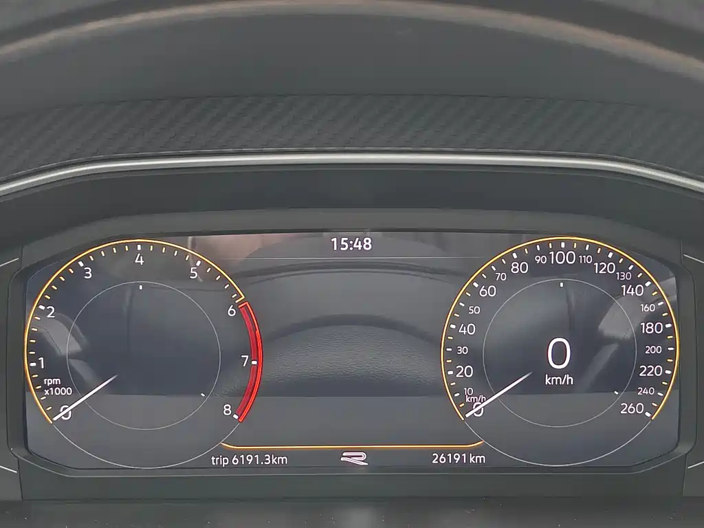 Volkswagen Tiguan L 2023 330TSI Automatic 2WD R-Line Premium Edition 2024 - thumbnail 16