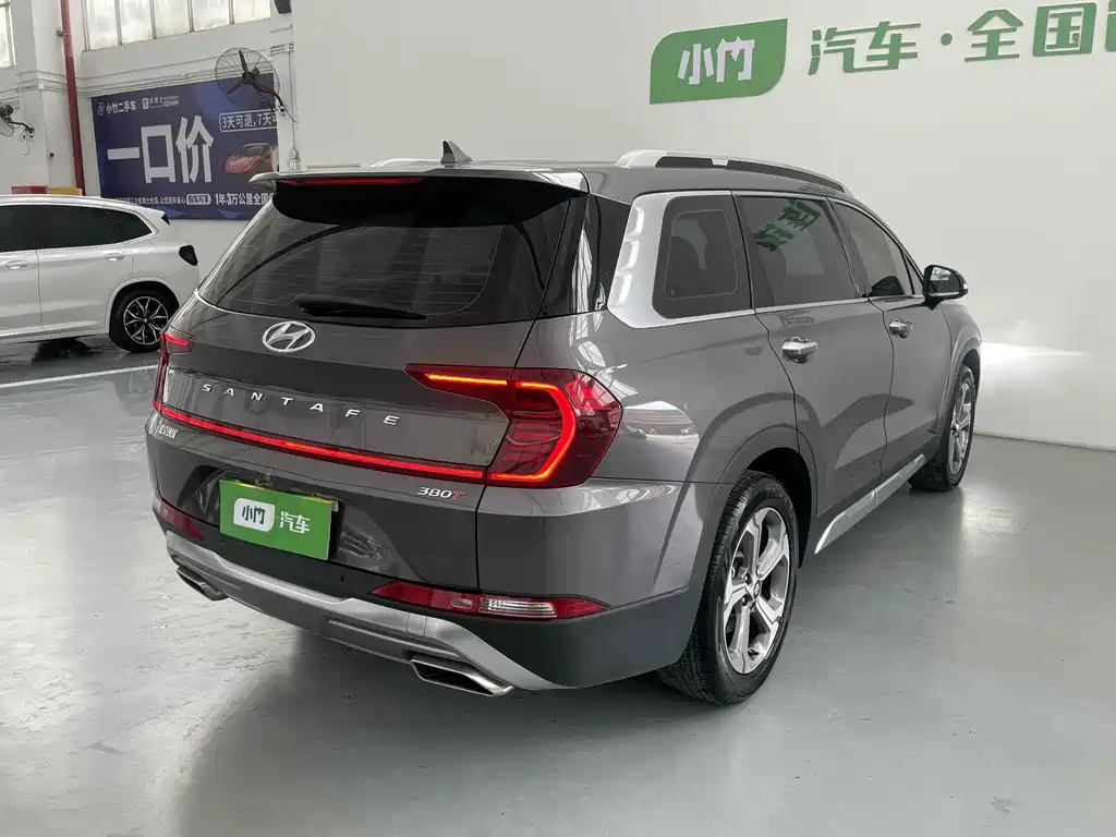 Hyundai Santa Fe 2020 380 TGDi Automatic 2WD GLS Luxury Edition 2021 - thumbnail 4