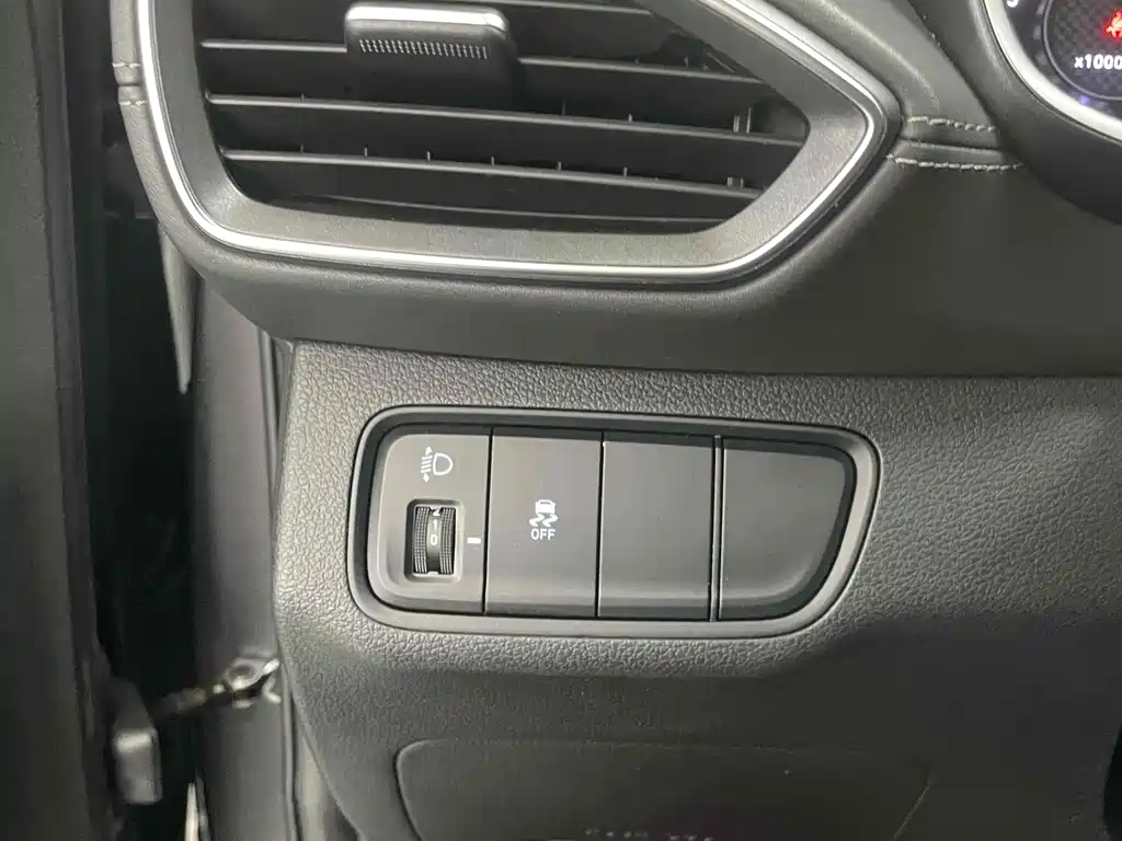 Hyundai Santa Fe 2020 380 TGDi Automatic 2WD GLS Luxury Edition 2021 - thumbnail 14