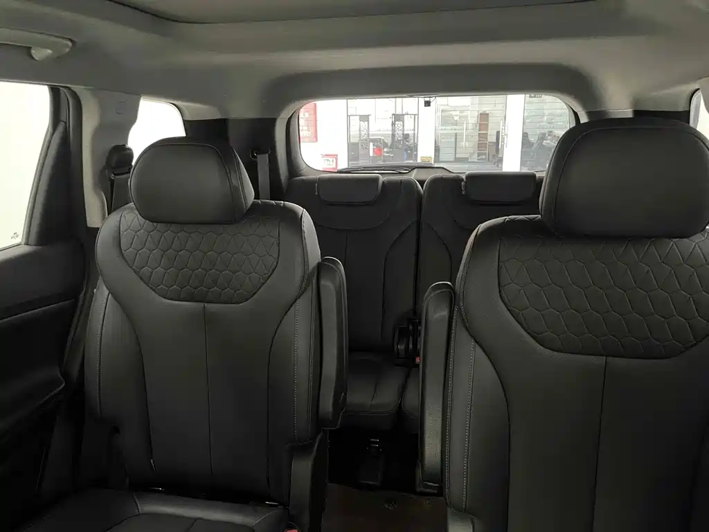 Hyundai Santa Fe 2020 380 TGDi Automatic 2WD GLS Luxury Edition 2021 - thumbnail 21