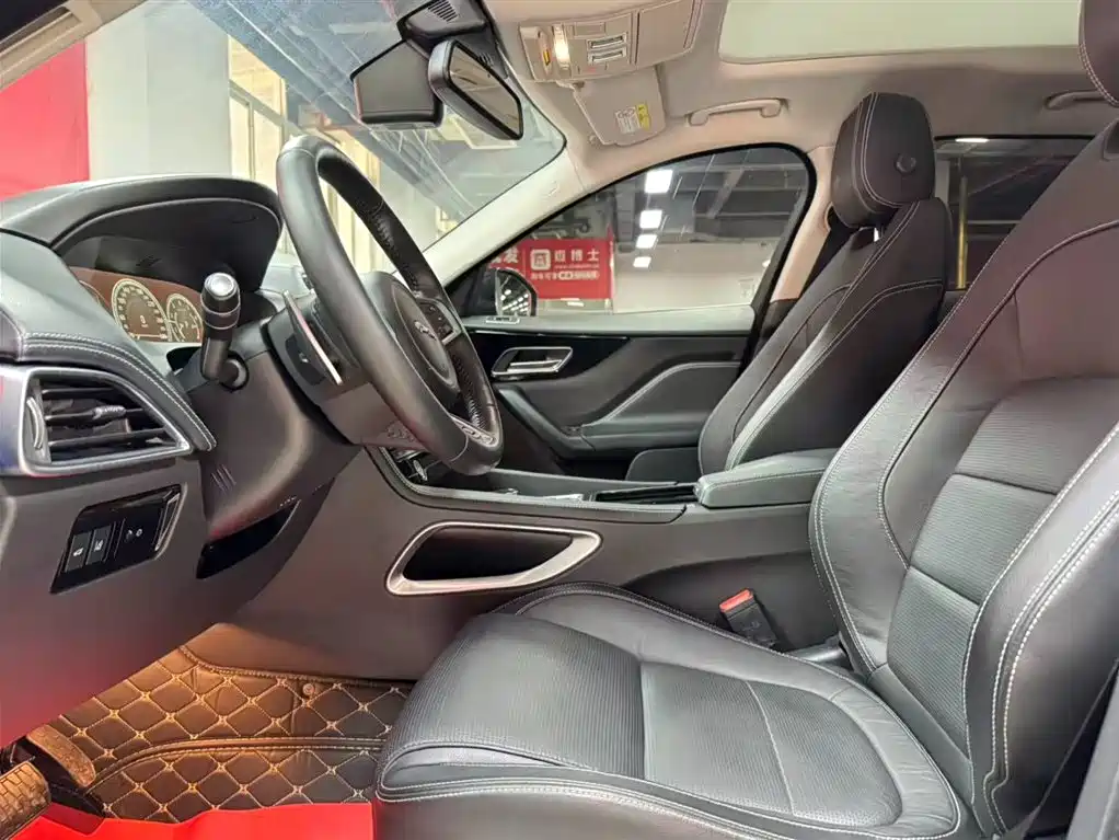Jaguar Jaguar F-PACE 2019 2.0T AWD R-Sport 2019 - thumbnail 7