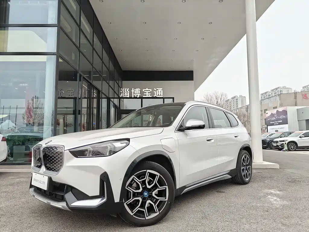 BMW BMW iX1 2025 xDrive30L X Design Package 2025 - thumbnail 6