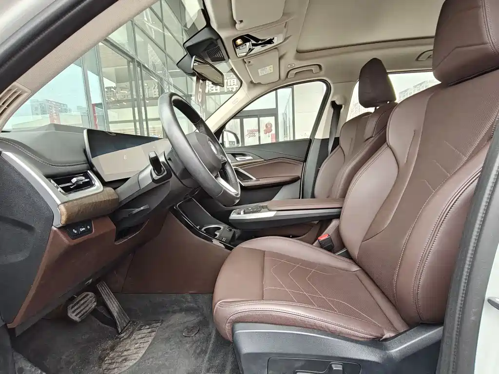 BMW BMW iX1 2025 xDrive30L X Design Package 2025 - thumbnail 13