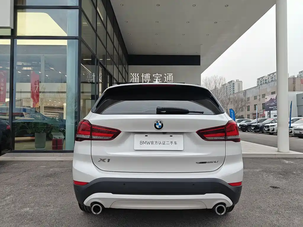 BMW BMW X1 2022 sDrive25Li Leading Edition 2023 - thumbnail 16