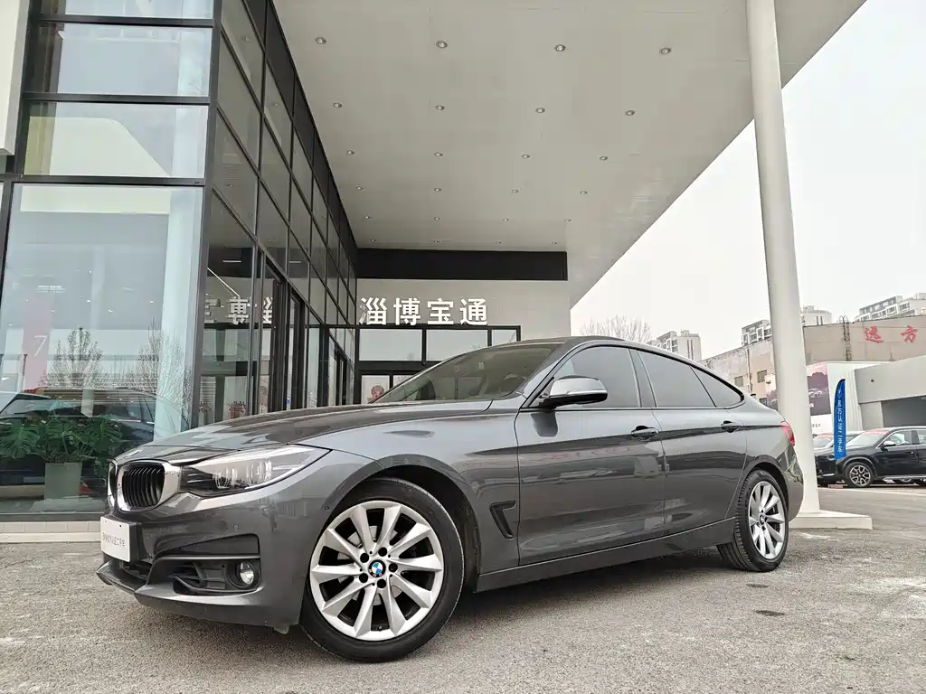 BMW BMW 3 Series GT 2017 320i Fashion Edition 2018 - thumbnail 2
