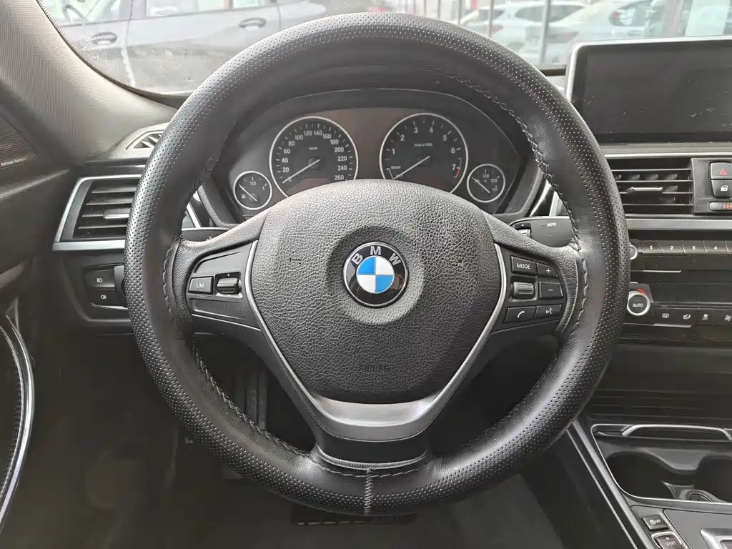 BMW BMW 3 Series GT 2017 320i Fashion Edition 2018 - thumbnail 8