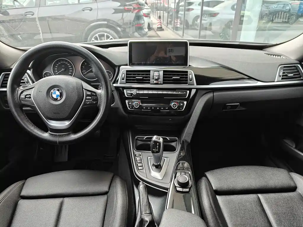 BMW BMW 3 Series GT 2017 320i Fashion Edition 2018 - thumbnail 9