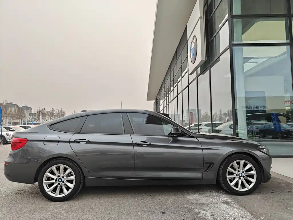 BMW BMW 3 Series GT 2017 320i Fashion Edition 2018 - thumbnail 16