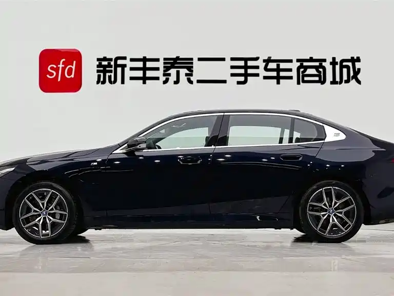 BMW BMW i5 2025 eDrive 40L M Sport Package 2025 - thumbnail 4