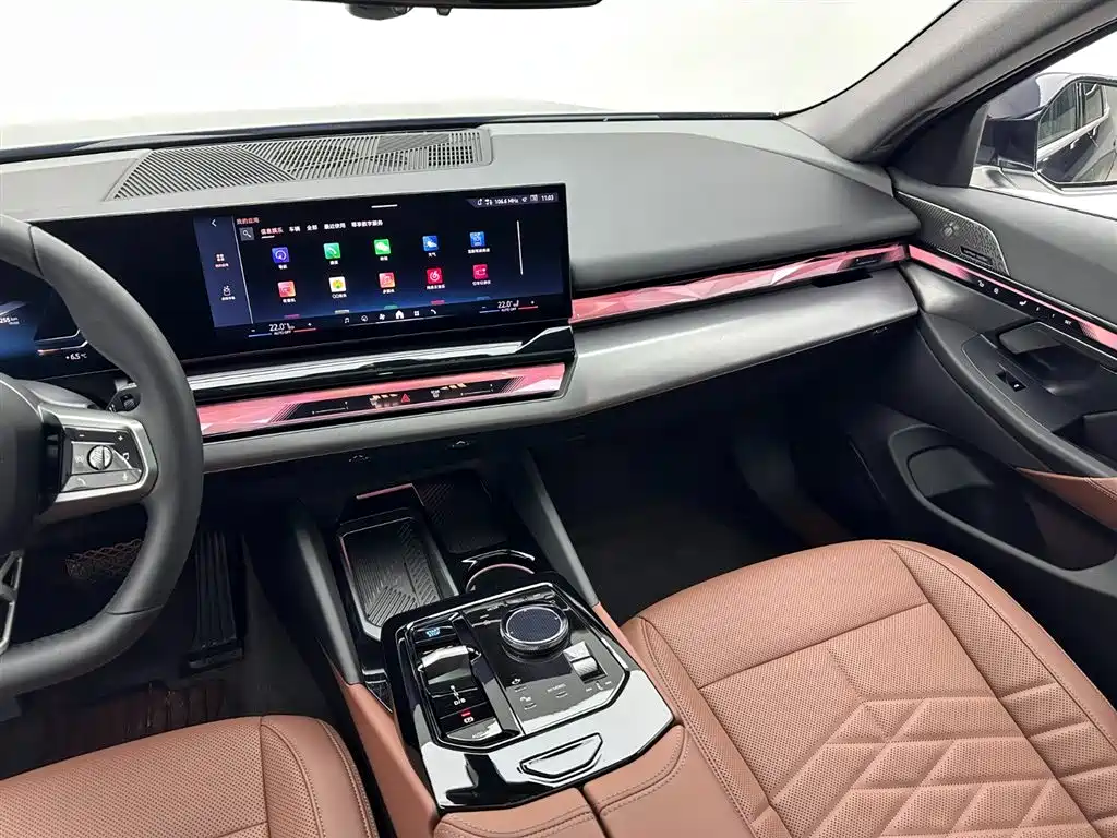 BMW BMW i5 2025 eDrive 40L M Sport Package 2025 - thumbnail 14