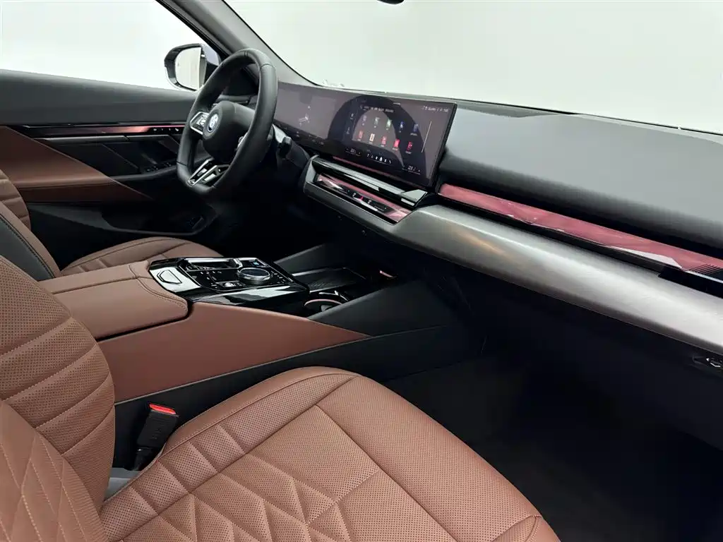BMW BMW i5 2025 eDrive 40L M Sport Package 2025 - thumbnail 16