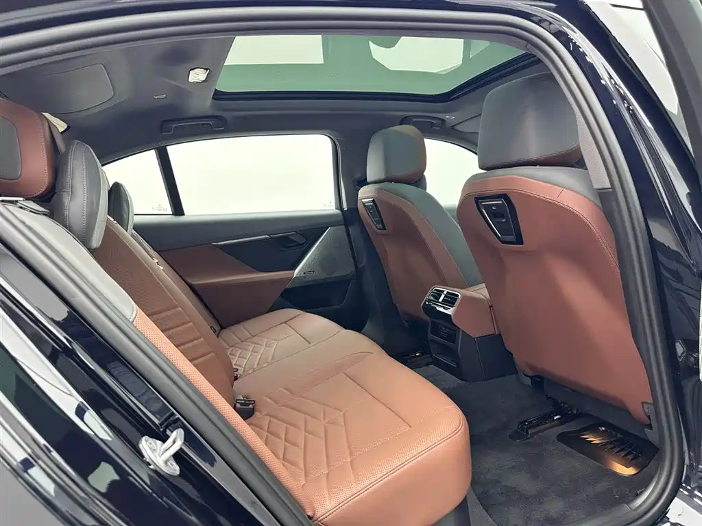 BMW BMW i5 2025 eDrive 40L M Sport Package 2025 - thumbnail 21