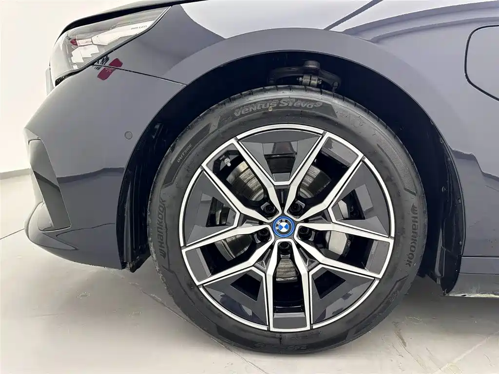 BMW BMW i5 2025 eDrive 40L M Sport Package 2025 - thumbnail 30