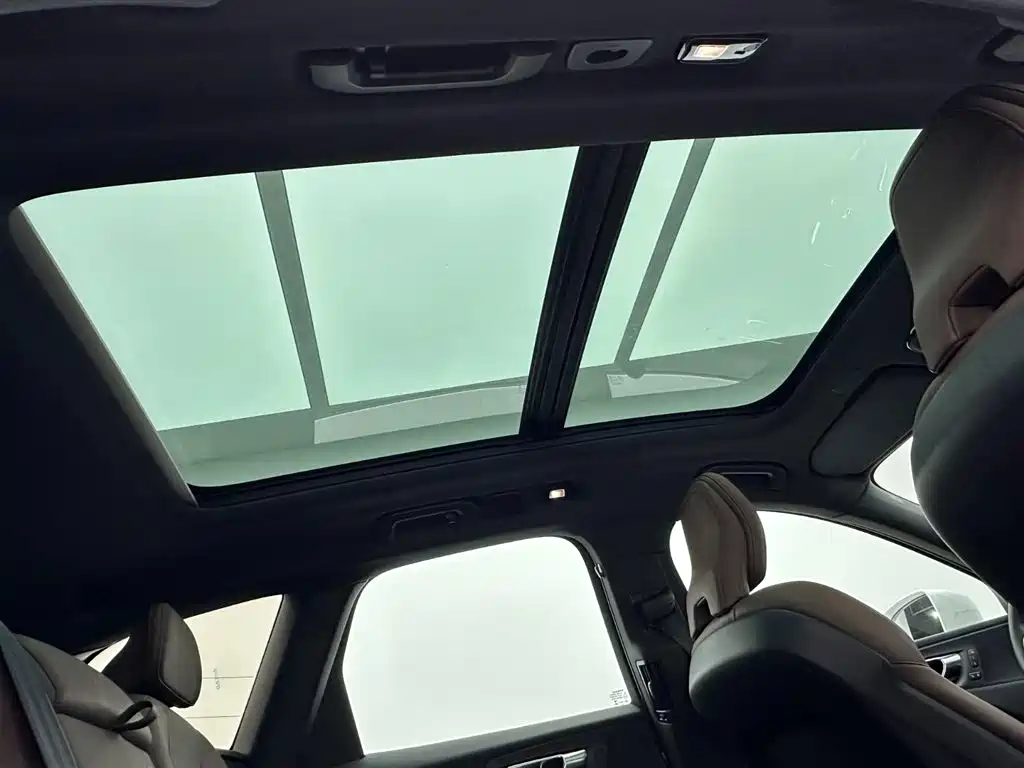 Volvo Volvo XC60 2024 B5 AWD Momentum Luxury Edition 2024 - thumbnail 23