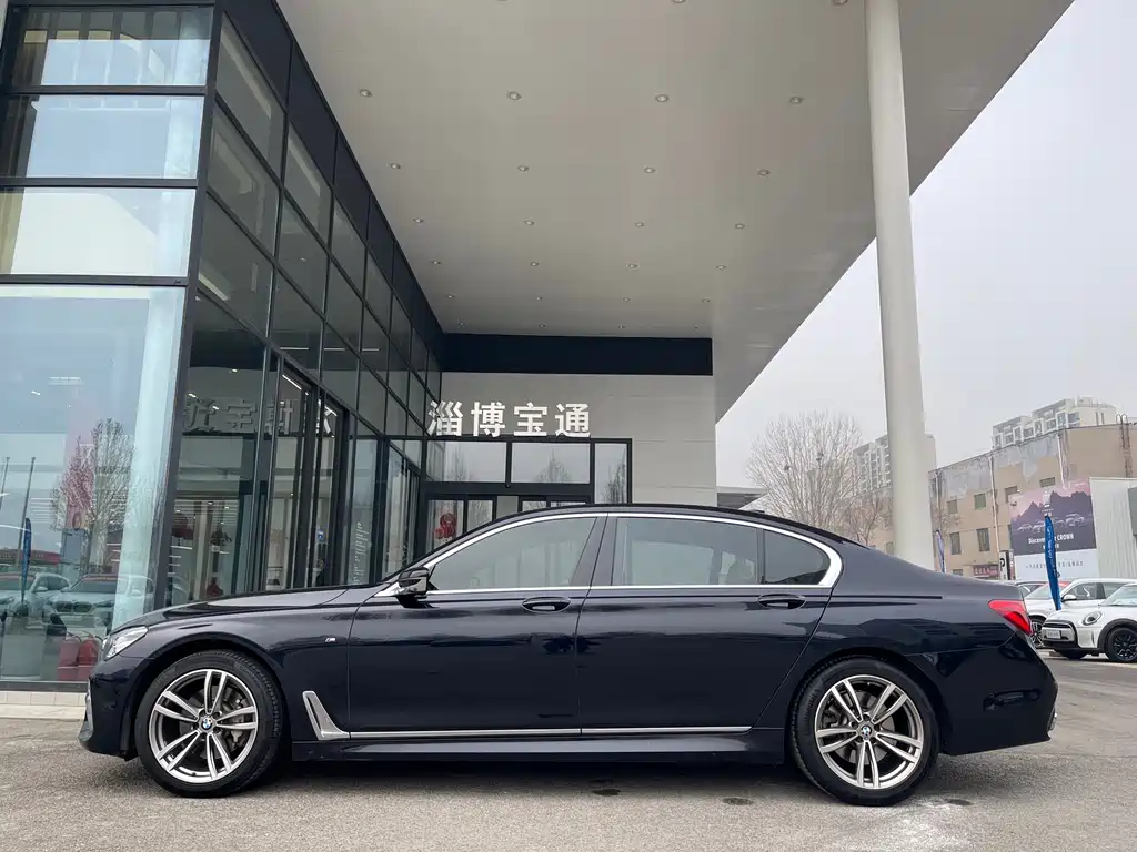 BMW BMW 7 Series 2018 730Li Premium M Sport Package 2018 - thumbnail 4