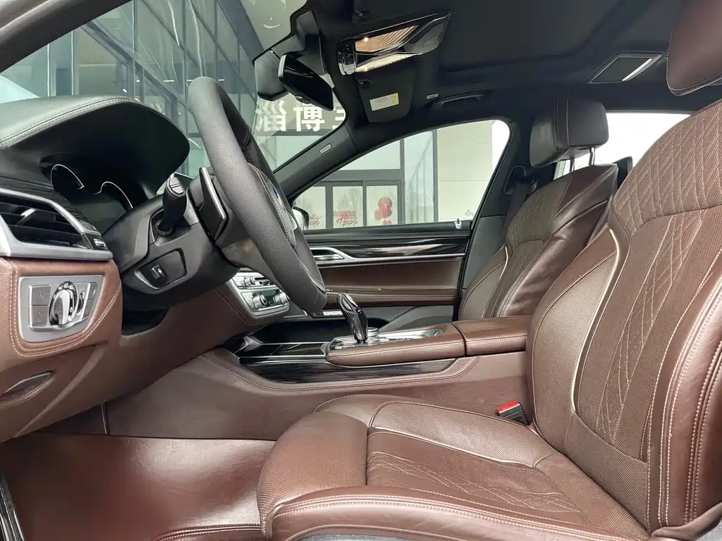 BMW BMW 7 Series 2018 730Li Premium M Sport Package 2018 - thumbnail 6