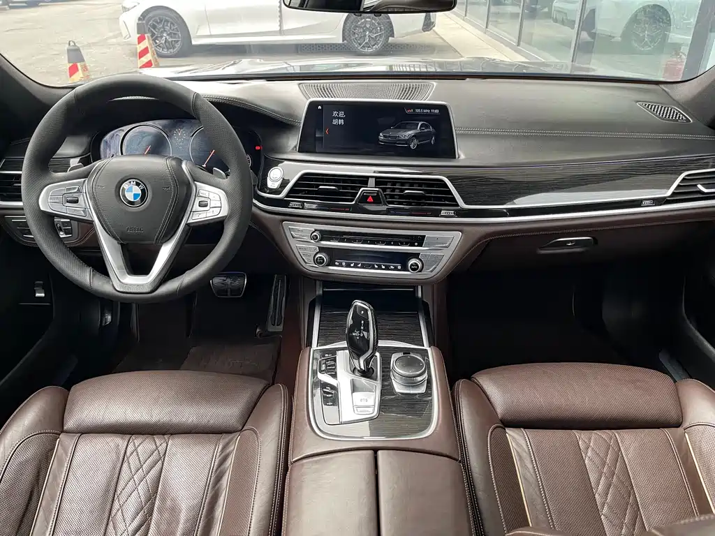 BMW BMW 7 Series 2018 730Li Premium M Sport Package 2018 - thumbnail 10