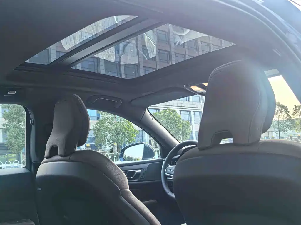 Volvo Volvo S60 2026 B4 Comfort Luxury Edition 2026 - thumbnail 8