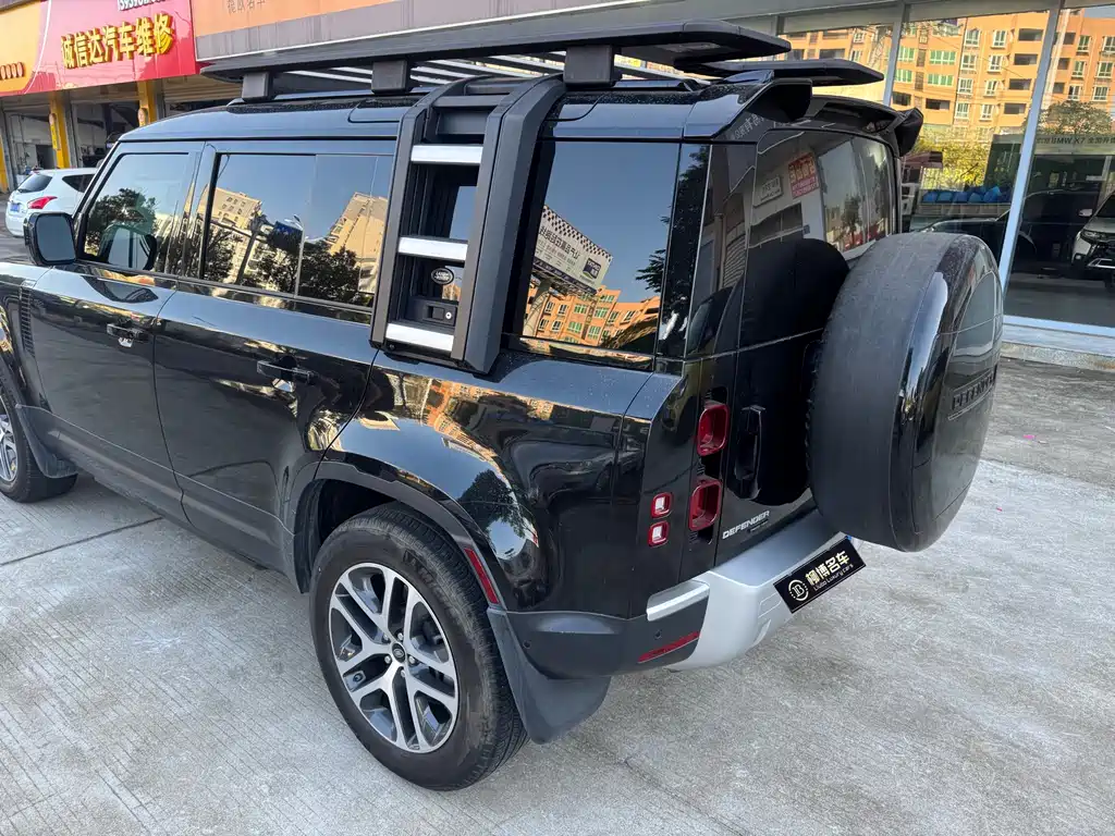 Land Rover Land Rover Defender 2022 110 P400 X-DYNAMIC HSE 2022 - thumbnail 4