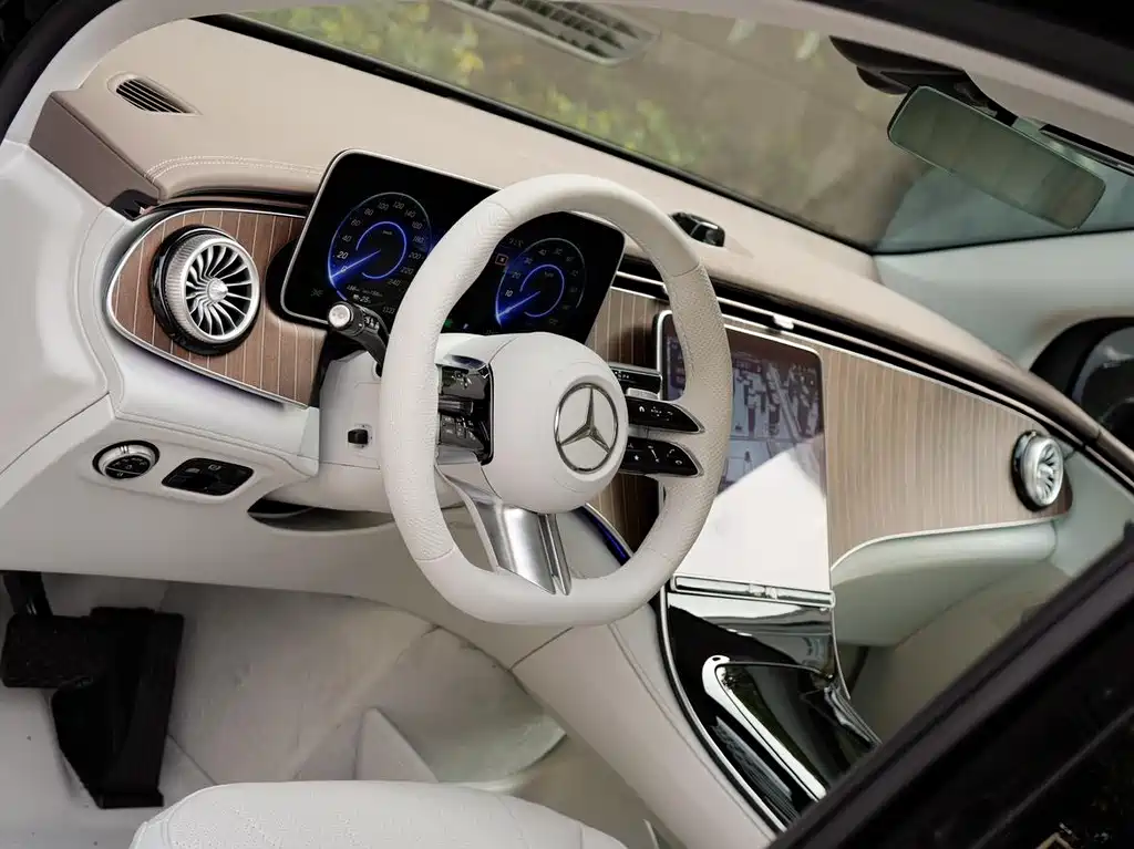 Mercedes-Benz Mercedes-Benz EQE SUV 2024 500 4MATIC Pioneer Edition 2026 - thumbnail 9