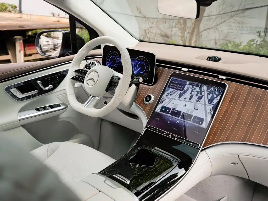 Mercedes-Benz Mercedes-Benz EQE SUV 2024 500 4MATIC Pioneer Edition 2026 - thumbnail 17