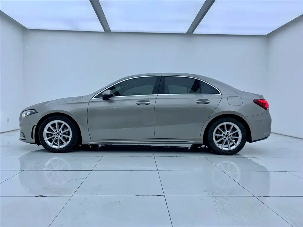 Mercedes-Benz Mercedes-Benz A-Class 2020 A 200 L Sport Sedan 2020 - thumbnail 3