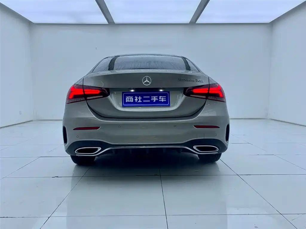 Mercedes-Benz Mercedes-Benz A-Class 2020 A 200 L Sport Sedan 2020 - thumbnail 4