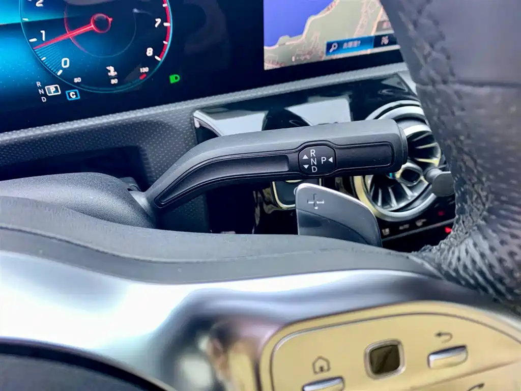 Mercedes-Benz Mercedes-Benz A-Class 2020 A 200 L Sport Sedan 2020 - thumbnail 21
