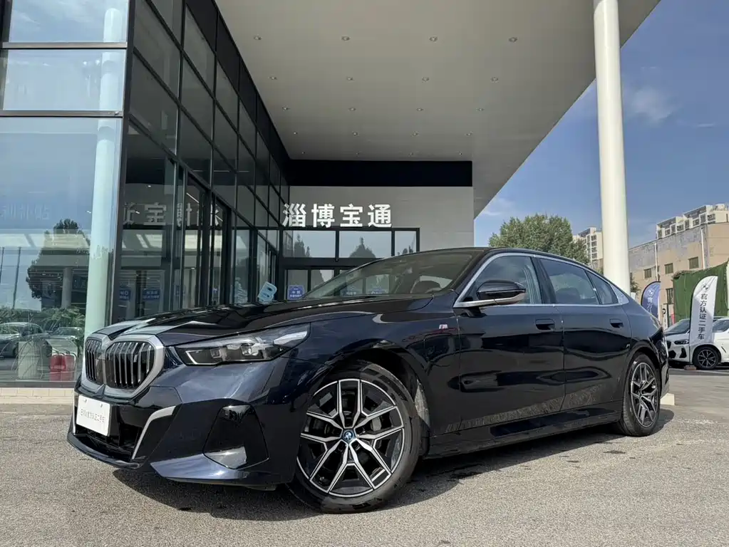 BMW BMW i5 2024 eDrive 35L M Sport Package 2025 - thumbnail 5