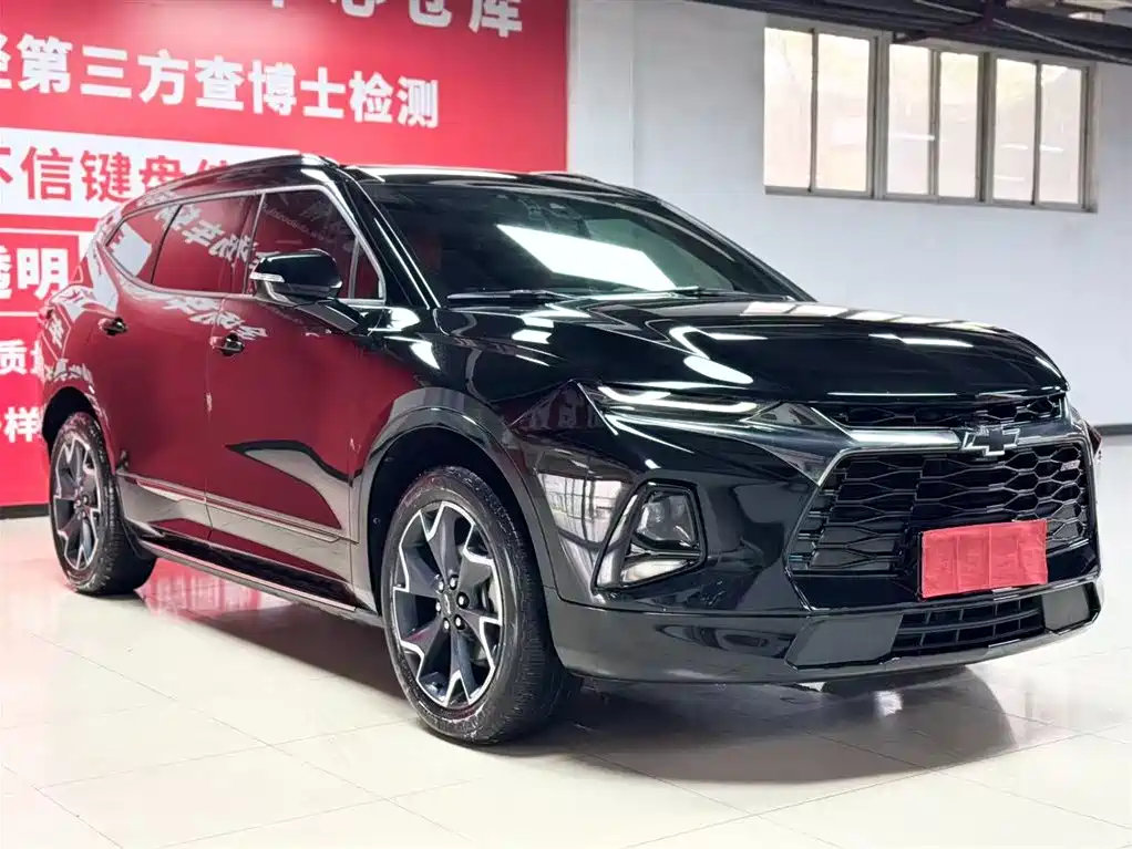 Chevrolet Blazer 2020 RS 650T AWD 7-seater Off-road Edition 2021 - thumbnail 3