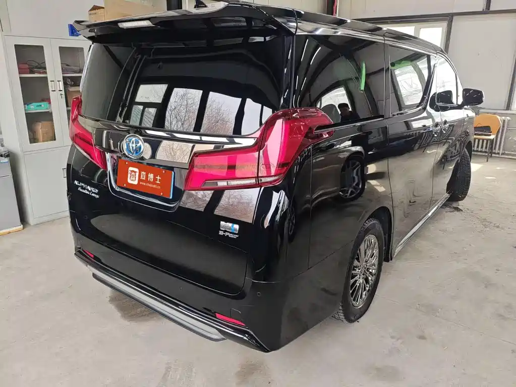 Toyota Alphard 2023 Dual Engine 2.5L Premium Gold Edition 2023 - thumbnail 6