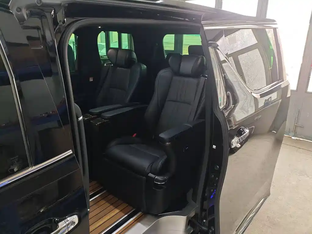 Toyota Alphard 2023 Dual Engine 2.5L Premium Gold Edition 2023 - thumbnail 8