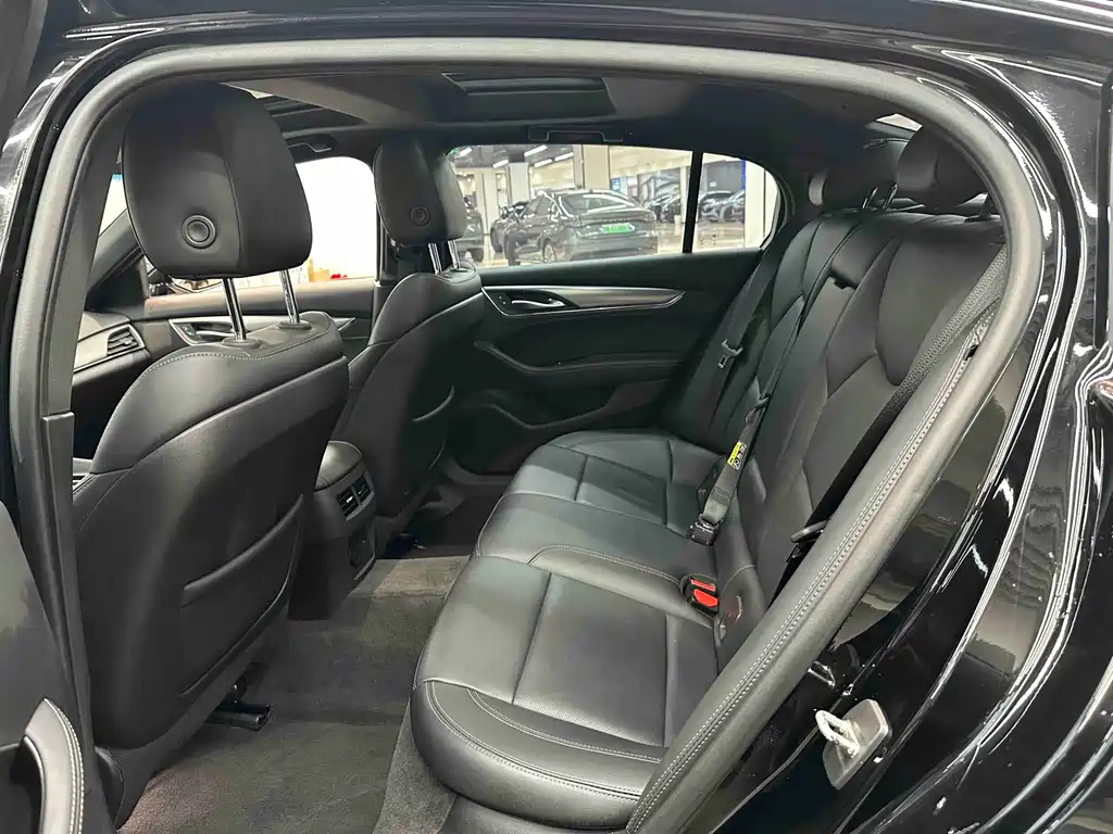 Cadillac Cadillac CT5 2022 28T Luxury (Standard) 2022 - thumbnail 6