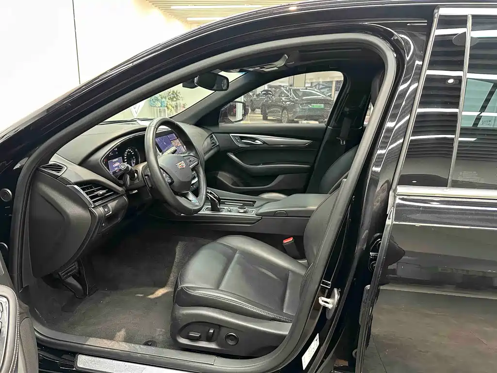 Cadillac Cadillac CT5 2022 28T Luxury (Standard) 2022 - thumbnail 8