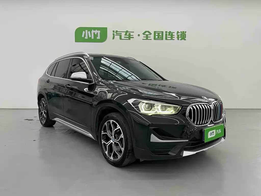 BMW BMW X1 2022 sDrive20Li Fashion Edition 2022 - thumbnail 3