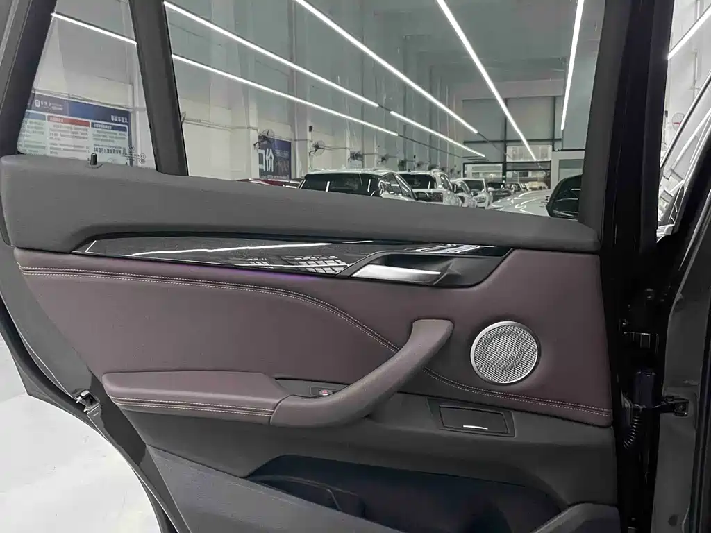BMW BMW X1 2022 sDrive20Li Fashion Edition 2022 - thumbnail 18