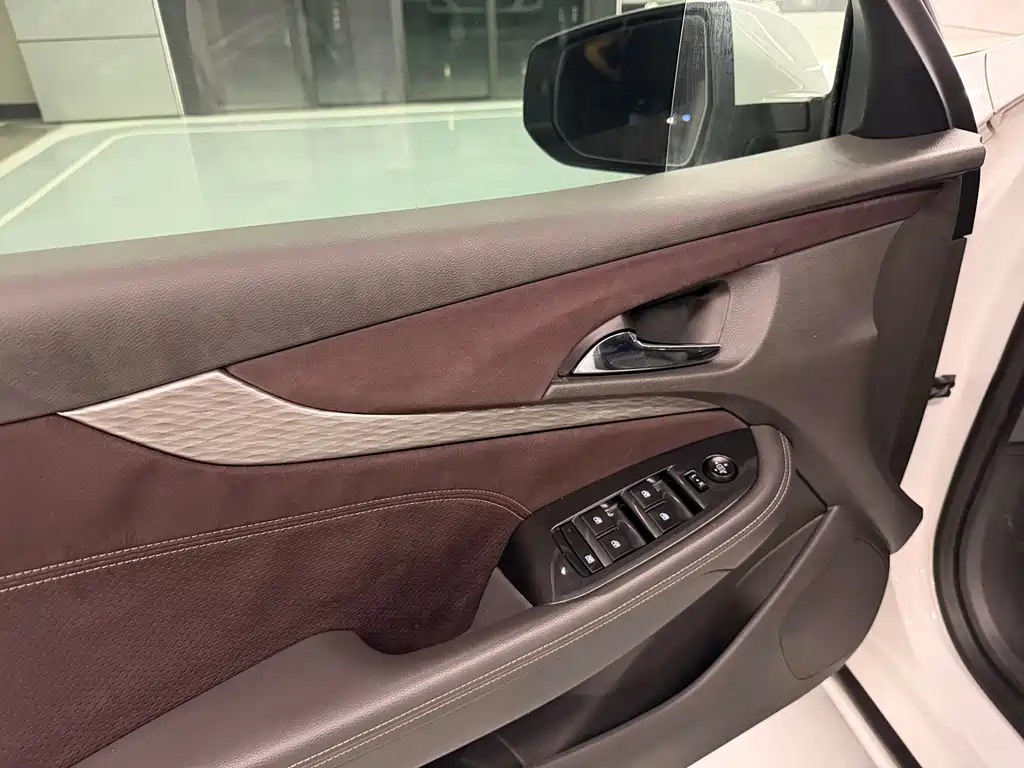 Chevrolet Malibu 2018 530T Automatic Luxury Edition 2019 - thumbnail 4
