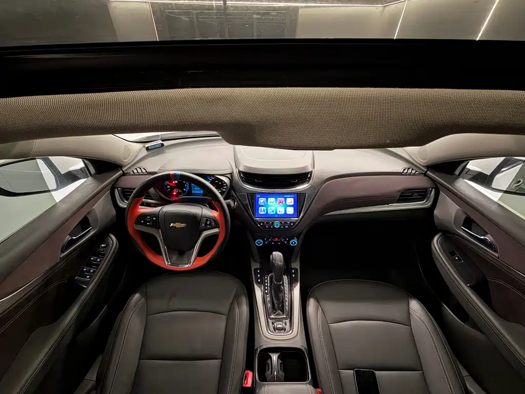 Chevrolet Malibu 2018 530T Automatic Luxury Edition 2019 - thumbnail 8