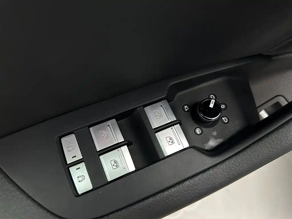 Audi Audi A6L 2024 45 TFSI quattro Premium Dynamic Edition 2024 - thumbnail 24