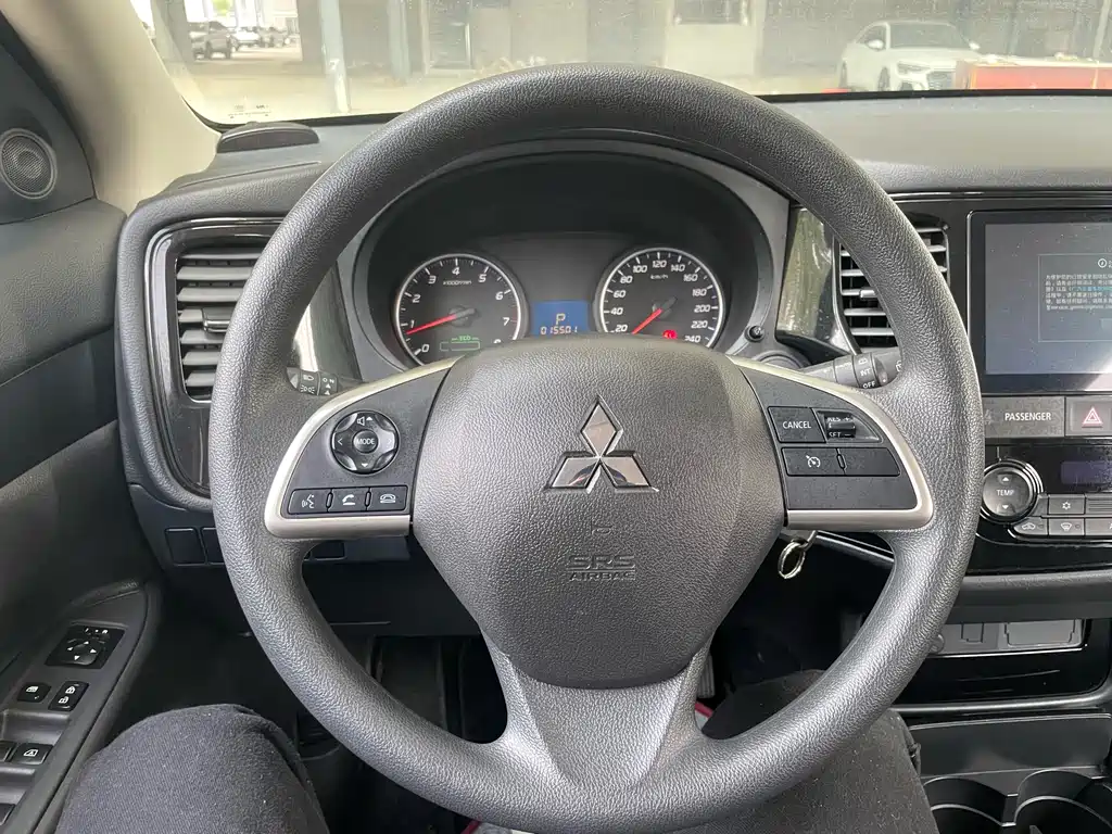 Mitsubishi Outlander 2021 Model Year Refresh 2.0L Front-Wheel Drive Comfort Edition 5-Seat 2022 - thumbnail 7
