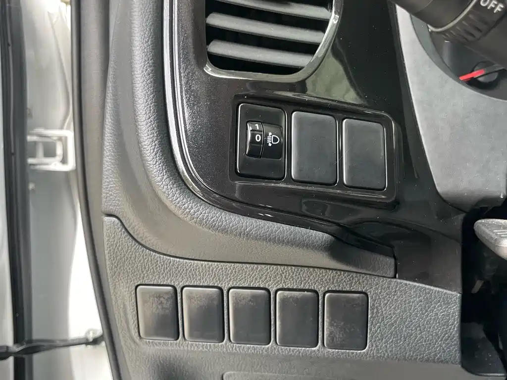 Mitsubishi Outlander 2021 Model Year Refresh 2.0L Front-Wheel Drive Comfort Edition 5-Seat 2022 - thumbnail 12