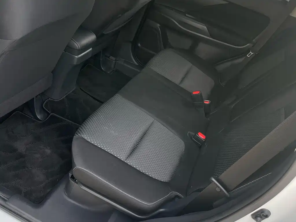 Mitsubishi Outlander 2021 Model Year Refresh 2.0L Front-Wheel Drive Comfort Edition 5-Seat 2022 - thumbnail 18