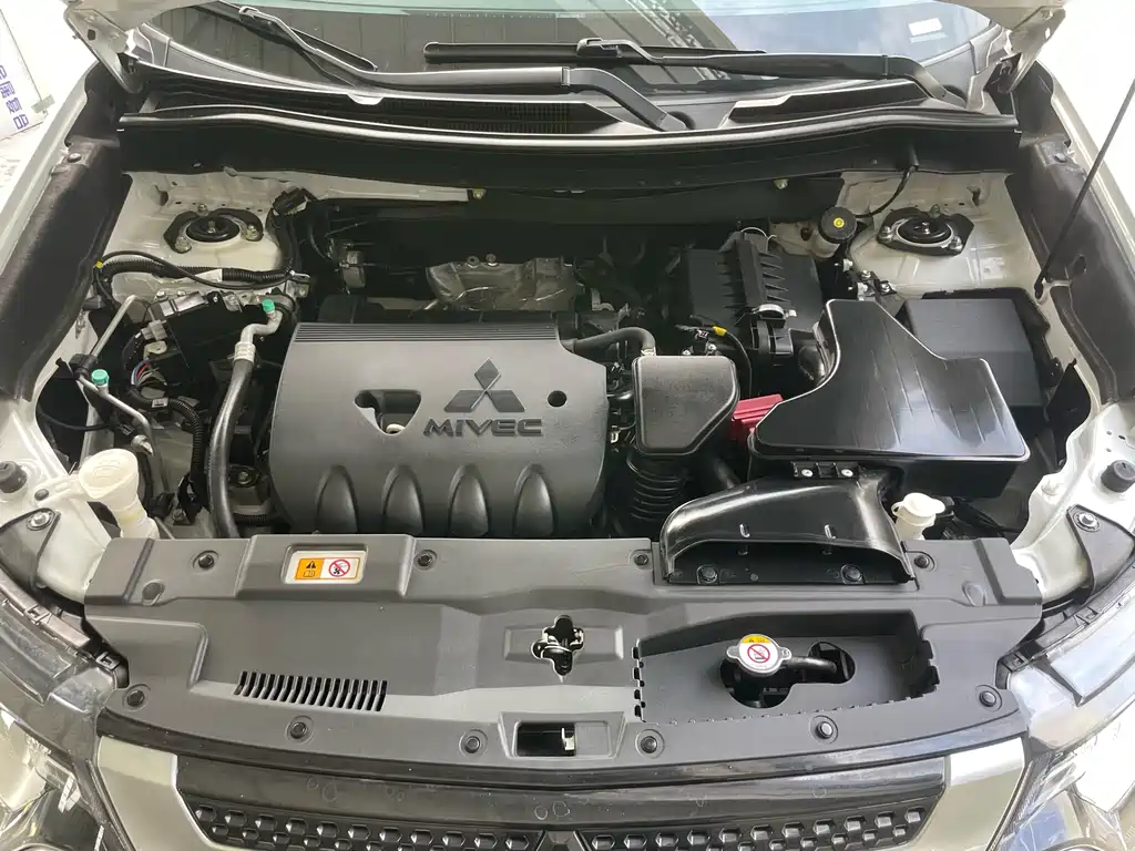 Mitsubishi Outlander 2021 Model Year Refresh 2.0L Front-Wheel Drive Comfort Edition 5-Seat 2022 - thumbnail 25