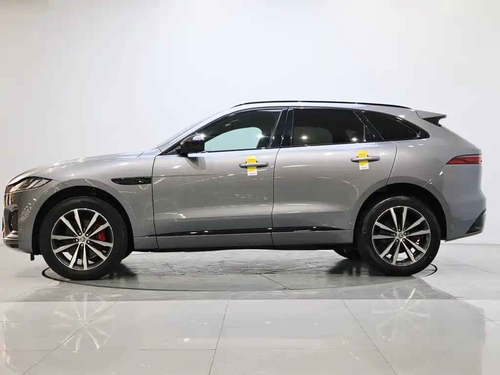 Jaguar Jaguar F-PACE 2024 P250 R-Dynamic SE 2024 - thumbnail 5