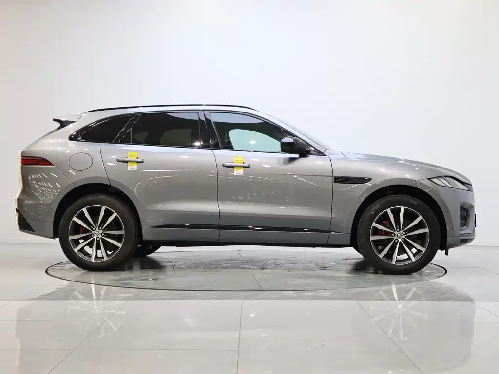Jaguar Jaguar F-PACE 2024 P250 R-Dynamic SE 2024 - thumbnail 6