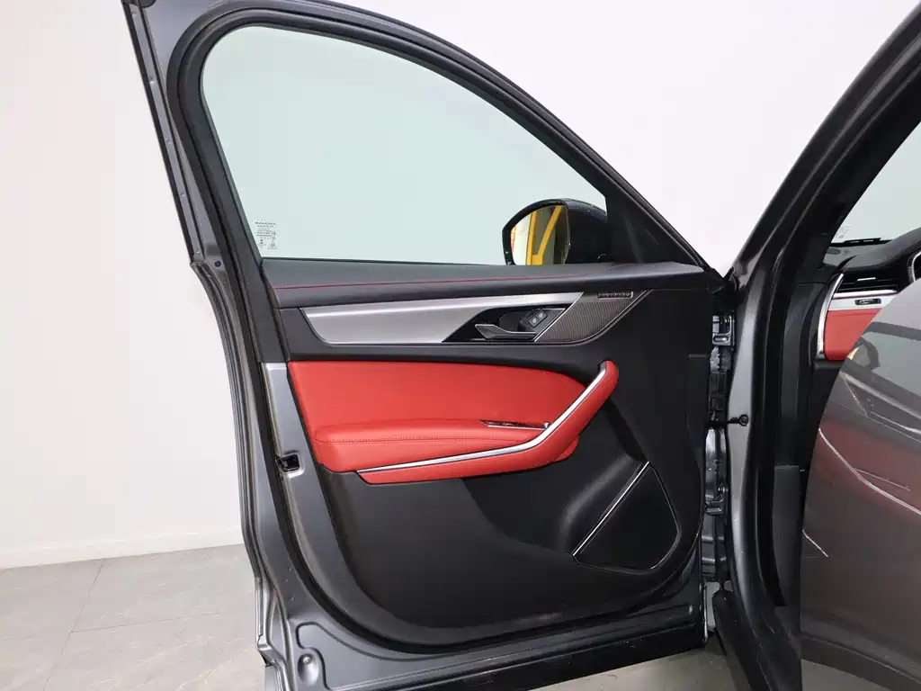 Jaguar Jaguar F-PACE 2024 P250 R-Dynamic SE 2024 - thumbnail 13