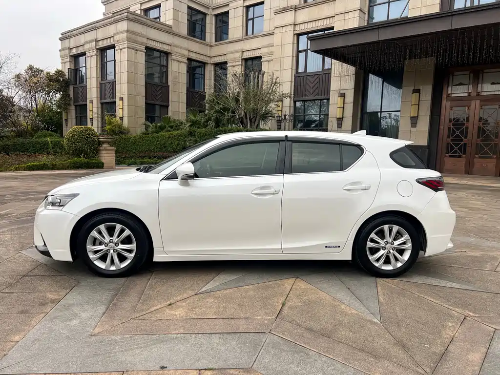 Lexus Lexus CT 2014 CT200h Comfort Version Monotone 2017 - thumbnail 6