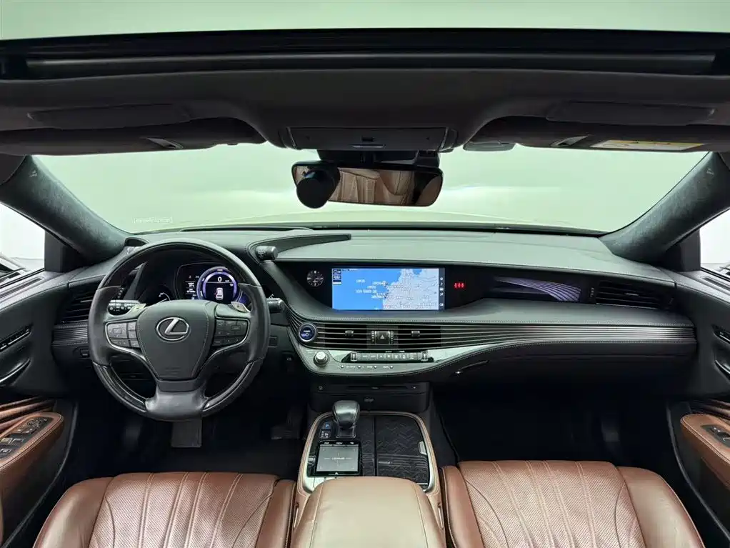 Lexus Lexus LS 500h Executive Edition 2018 Model Year China V Emission Standard 2019 - thumbnail 4