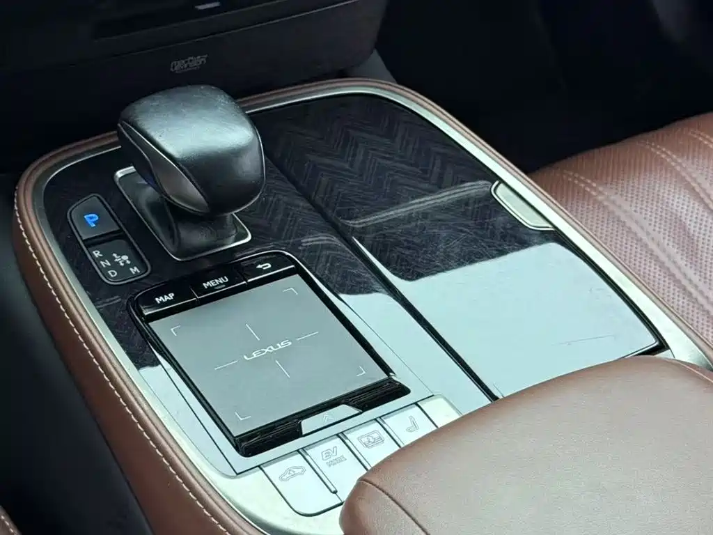 Lexus Lexus LS 500h Executive Edition 2018 Model Year China V Emission Standard 2019 - thumbnail 7